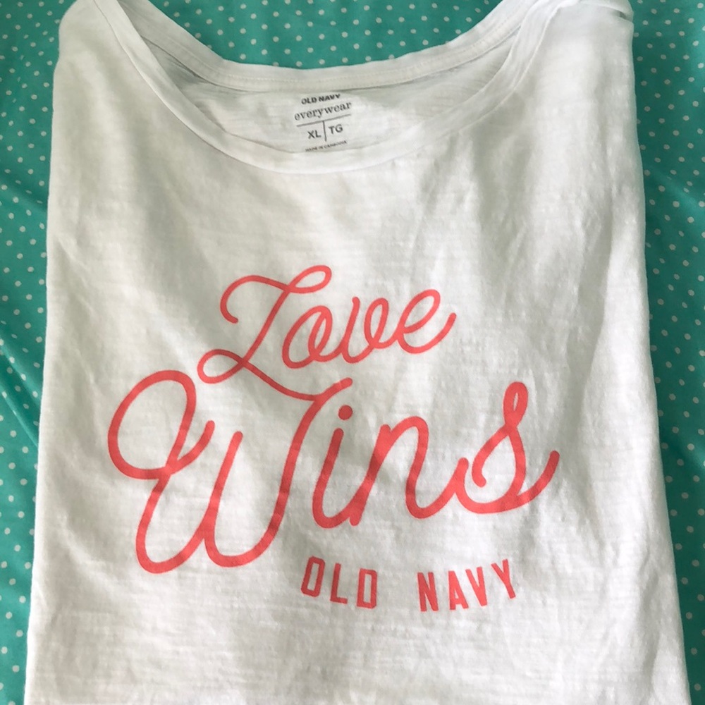 Old Navy Graphic Tee